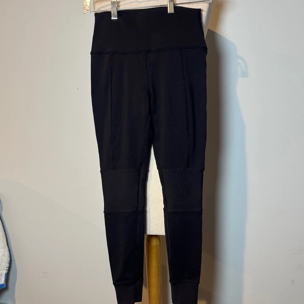 ALO Yoga Charcoal Leggings - Picture 1 of 5